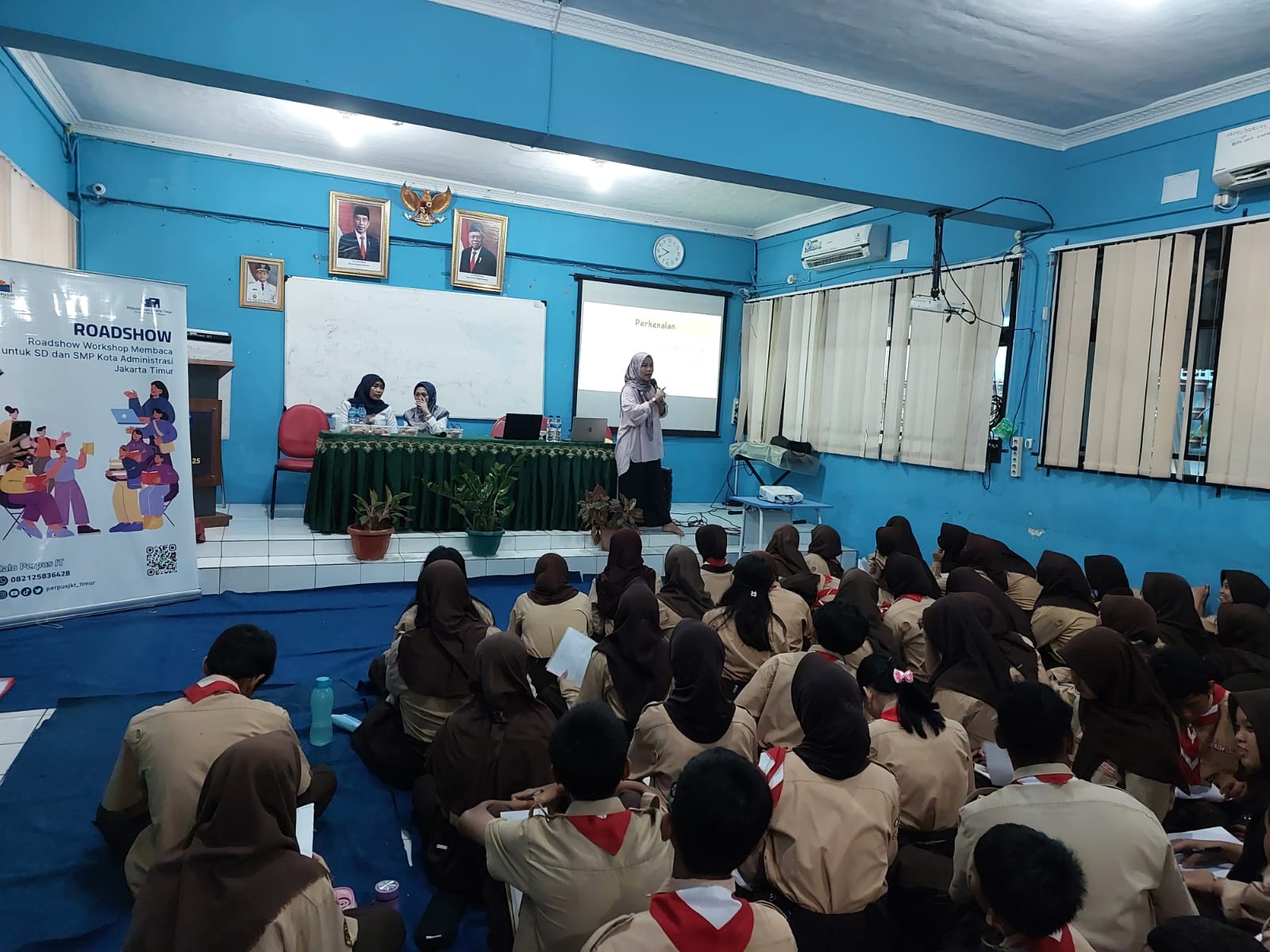 Roadshow Workshop Membaca Di SMP Negeri 25 Jakarta